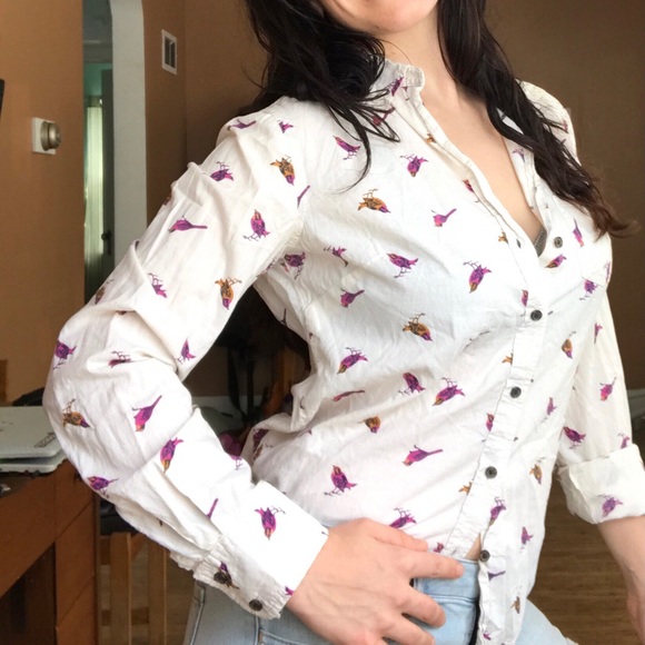 MERONA NWOT beige 💯 cotton cute bird button down - Picture 9 of 10